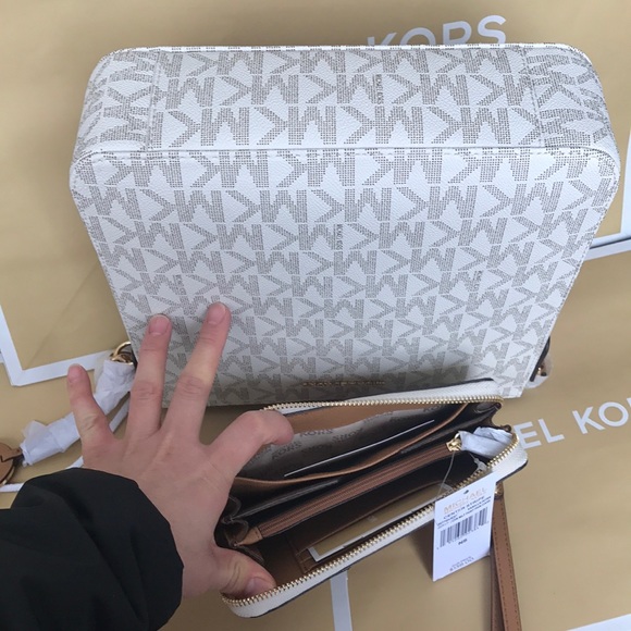 💦🌻Mk messenger set🌻crossbody/large/ vanilla - Picture 8 of 8